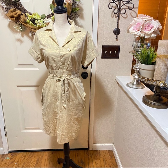 Walter Gold Thread Beautiful Light Midi Dress - Picture 3 of 14